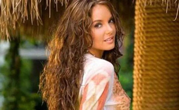 希拉里·费舍尔的简介资料 艳星希拉里·费舍尔现状