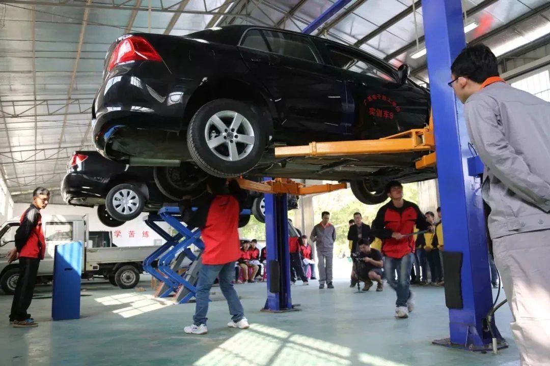 00后女生拿下汽修比赛亚军都经历了什么？