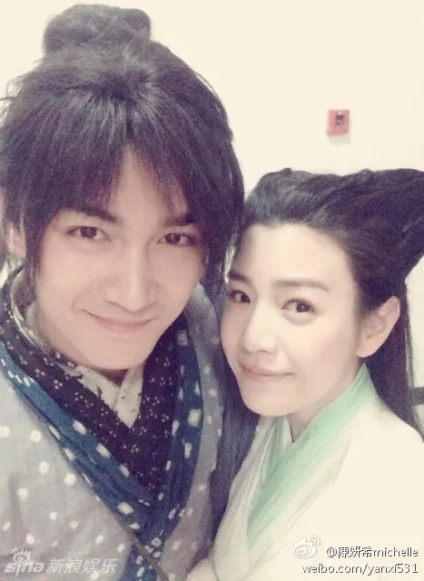 八一八：陈晓陈妍希恋情曝光 昔日合影满满的爱