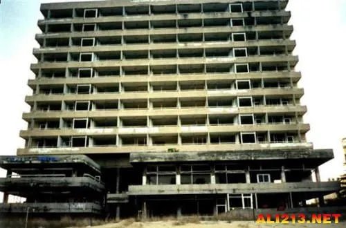 再也回不去的美好时光 瓦罗莎:被世界遗弃的阴暗角落