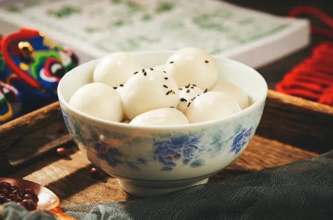 吃元宵始于哪个朝代 元宵节哪个朝代流行起来了