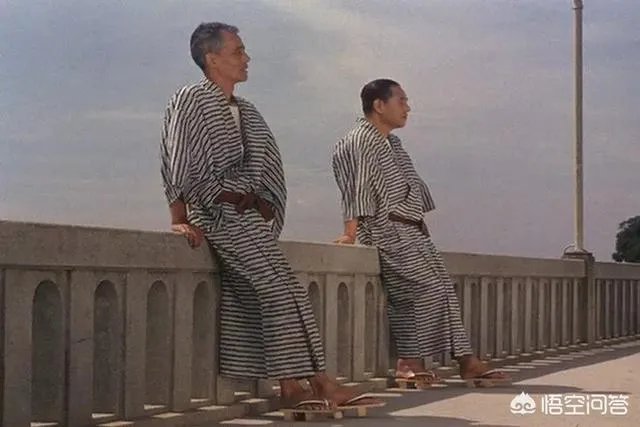 如何评价电影《彼岸花》？