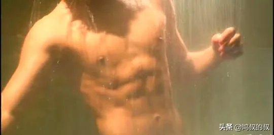 金秀贤新剧被投诉尺度过大，你怎么看？