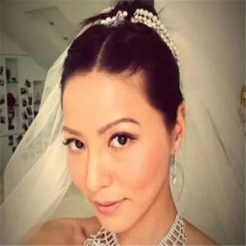 曝光滕丽名的现任老公 嫁豪门揭秘家庭背景