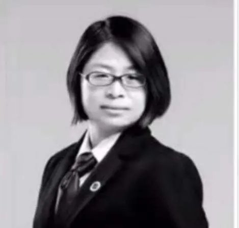 青岛女律师在家中遇害后续：曾经的乖女儿与好母亲为何变成了这样呢？