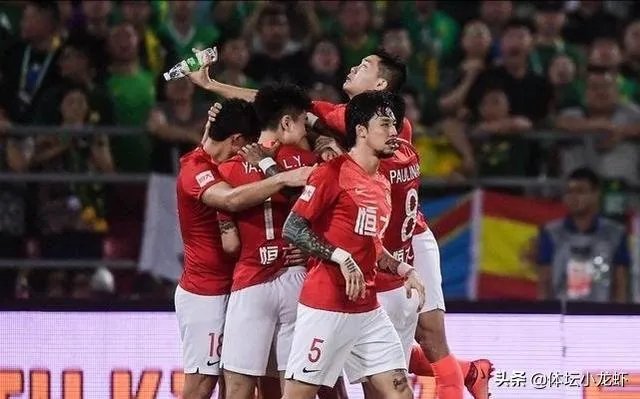 马德兴吐槽:恒大投机成性，靠归化！拿冠军也无意义！中超联赛已经变味！你同意吗？