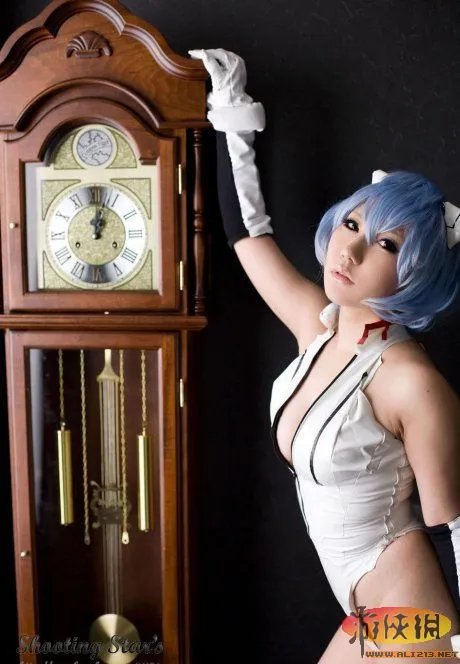 EVA爆乳凌波丽 性感女神让你惊心动魄