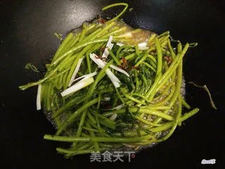 清炒茼蒿