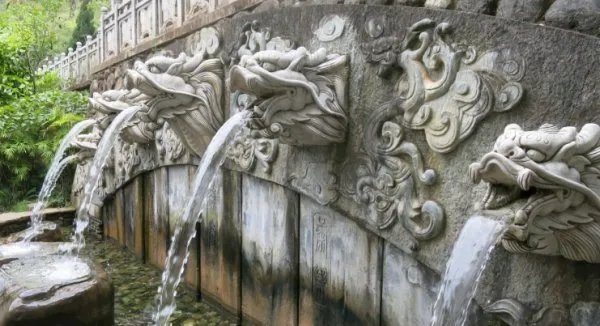 北京暴雨故宫再现九龙吐水，九龙吐水的含义是什么？