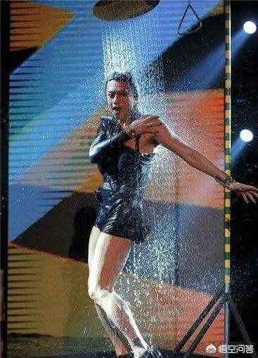 有人说邓超曾经婀娜多姿、有着妖娆的一面,孙俪看到是种怎样的感受?