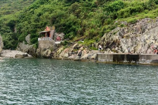 惠州惠东港口镇好不好玩，听说有很多海鲜？