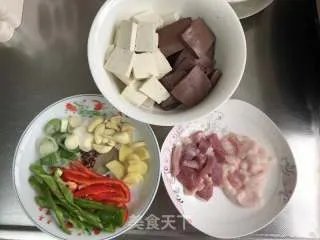 猪血炖豆腐