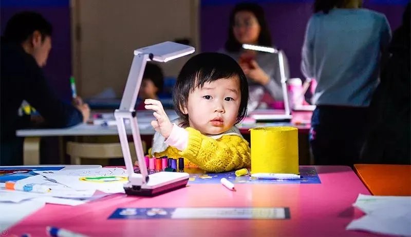 青舍见闻 | 把熊孩子扔给啵乐乐 辣妈轻松逛居然