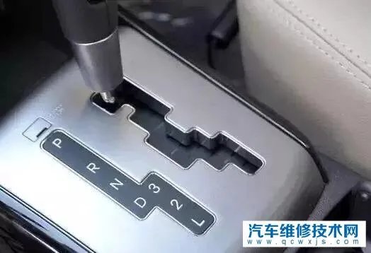  自动挡车上坡怎么操作？自动挡车上坡正确方法