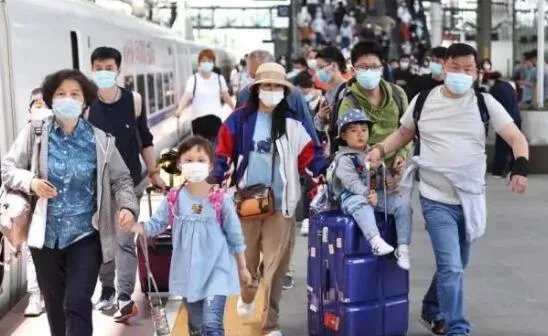 端午部分线路机票价格下降超6成 网友：可能疫情影响端午节出游