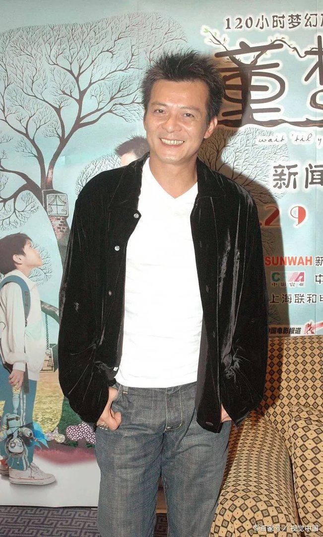 黄日华爱妻梁洁华去世,享年59岁,情深不寿?如今怎样了?