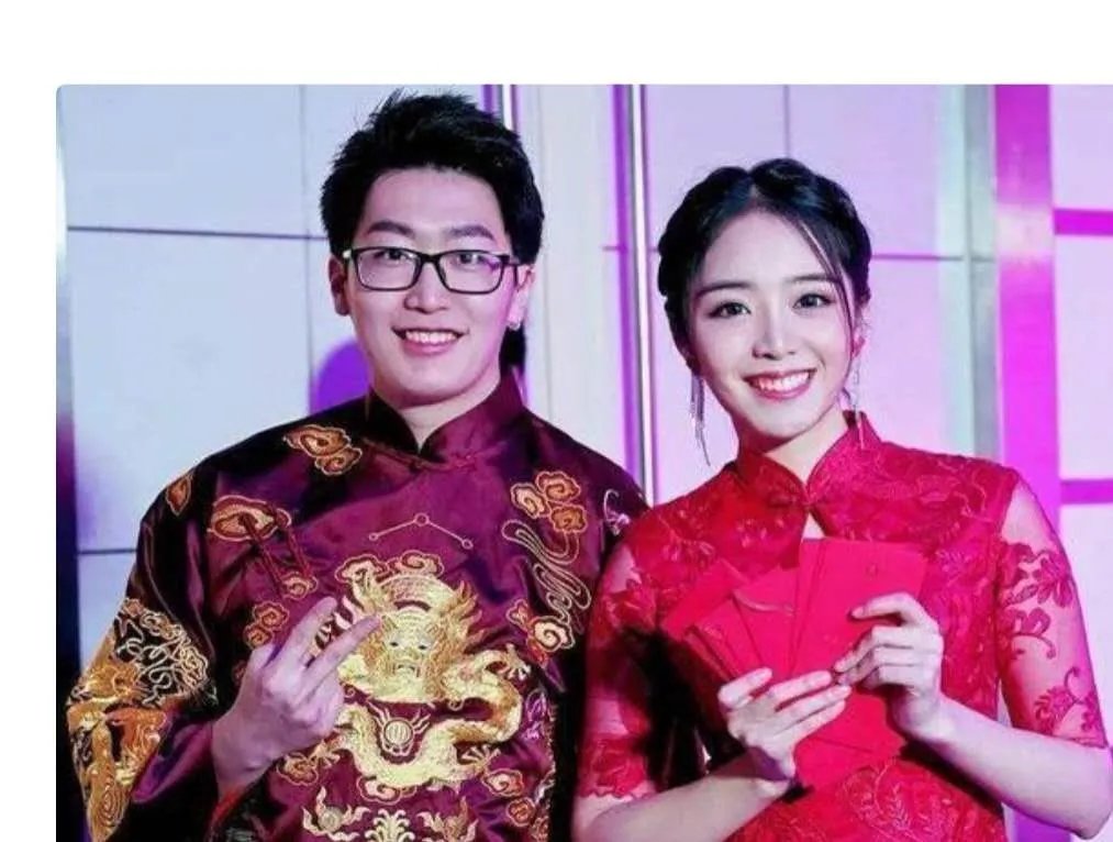 管泽元余霜分手是真的吗？两人恋爱的经历是什么？