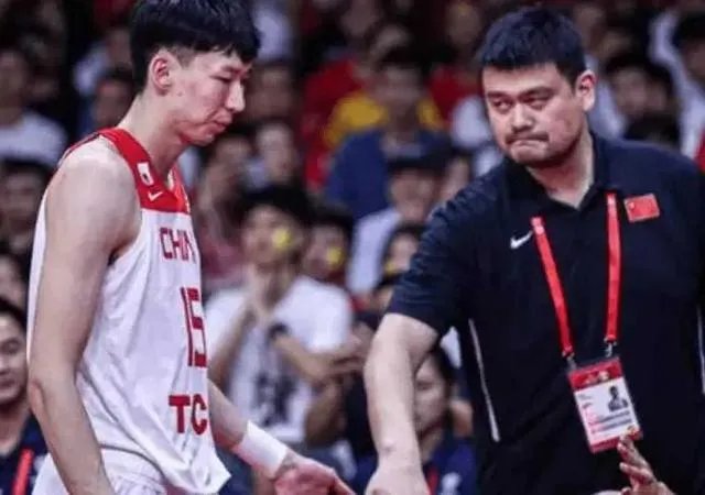 宣布退出2021-2022赛季CBA联赛，周琦加盟辽篮可能性有多大？