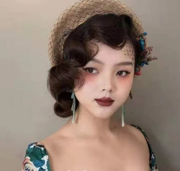 想学化妆去哪里学比较好？