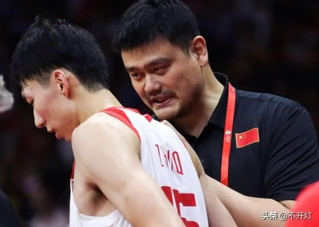 宣布退出2021-2022赛季CBA联赛，周琦加盟辽篮可能性有多大？