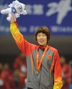 周洋感谢门的社会看法