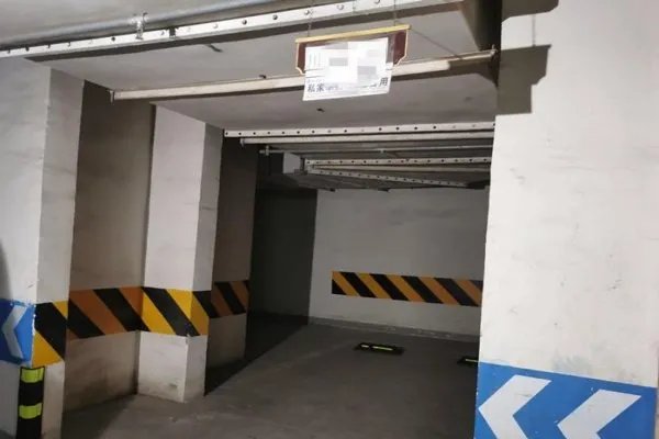 标准车位需要“神停车”，这给小区业主带来了什么麻烦？