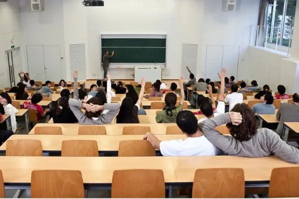 afp什么时候报名时间？