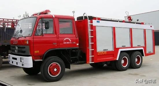 消防通道被私家车霸占，湛江一家五口葬身火海，你有何看法？