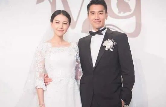 赵又廷高圆圆差几岁 两人是怎么相识相恋的