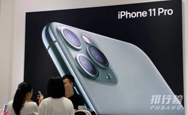 新包装iPhone11也不送耳机充电器_新包装iPhone11为什么也不送耳机充电器