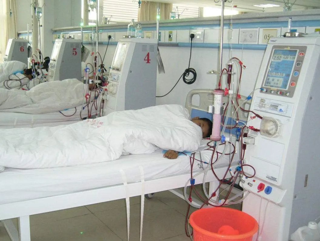 尿毒症男子包下60亩地自救,有没有好方法帮助他呢?