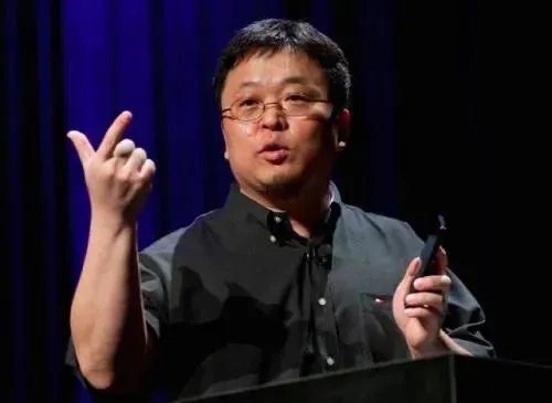 罗永浩做电商直播，有哪些优势和劣势？