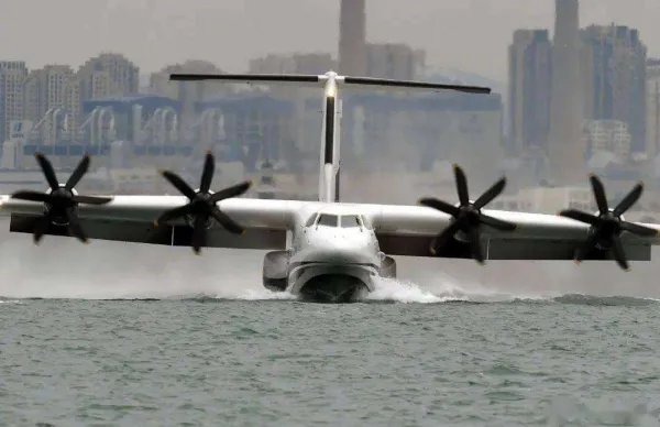 中国航空工业的里程碑，鲲龙海上首飞成功代表着什么？