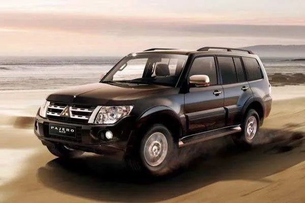 世界十大越野车排名 奔驰乌尼莫克外形霸气越野鼻祖