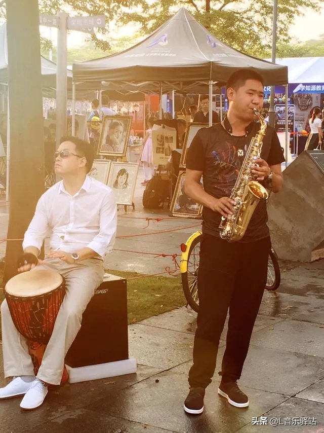 如何理解周华健经典歌曲《朋友》歌词的意思？