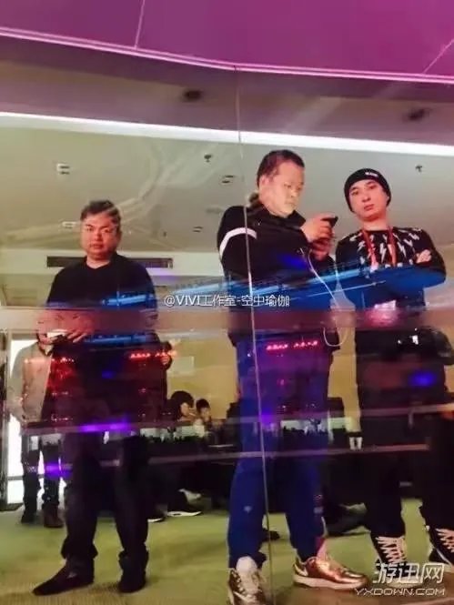 《英雄联盟》的主播小智到底长什么样子？有没有真实的照片？