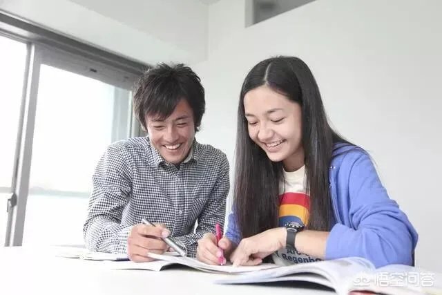 高三，和班主任吵架，桌子被撤了，想去小班，你们觉得我无理取闹么？