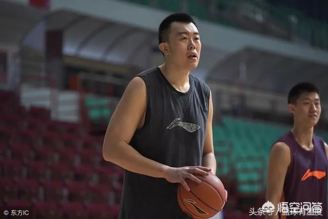 韩德君手掌骨折，出战成疑，辽宁队能不能拿下北京队？