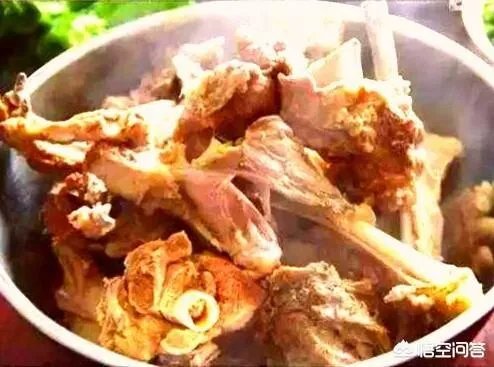 西北人为何选择在大雪纷飞的日子宰羊吃平伙？