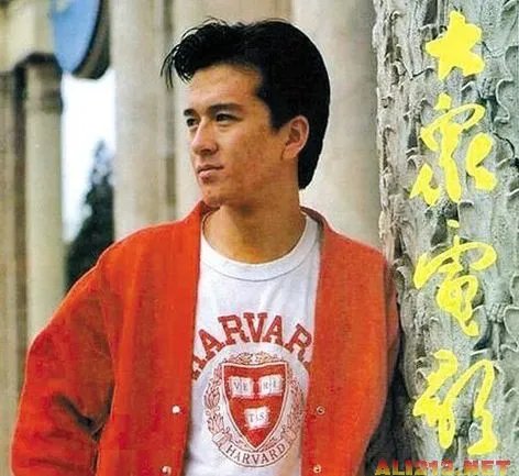 周迅谢霆锋恋情被爆 盘点周迅20年的8任男友