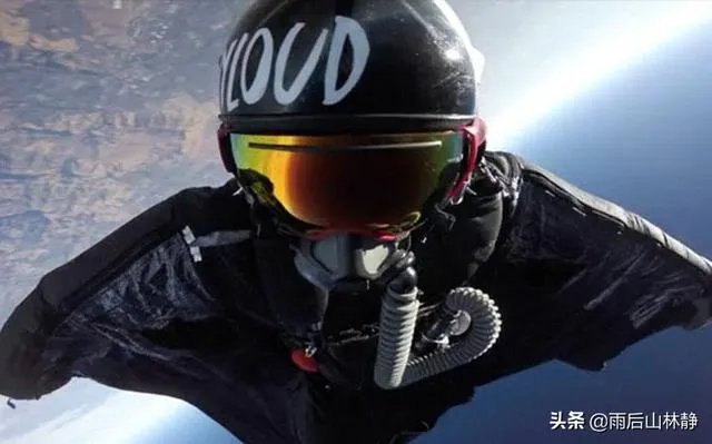 女大学生在张家界翼装飞行失踪,定位和手机都没带,生还的可能性大吗?