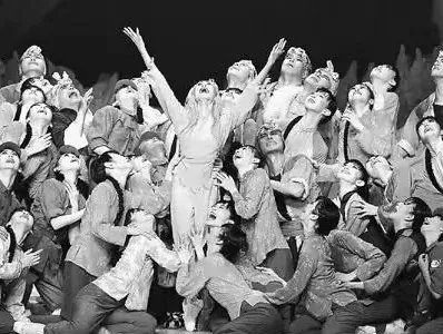 外交部哀悼日本第一代白毛女喜儿扮演者：艺术无国界！