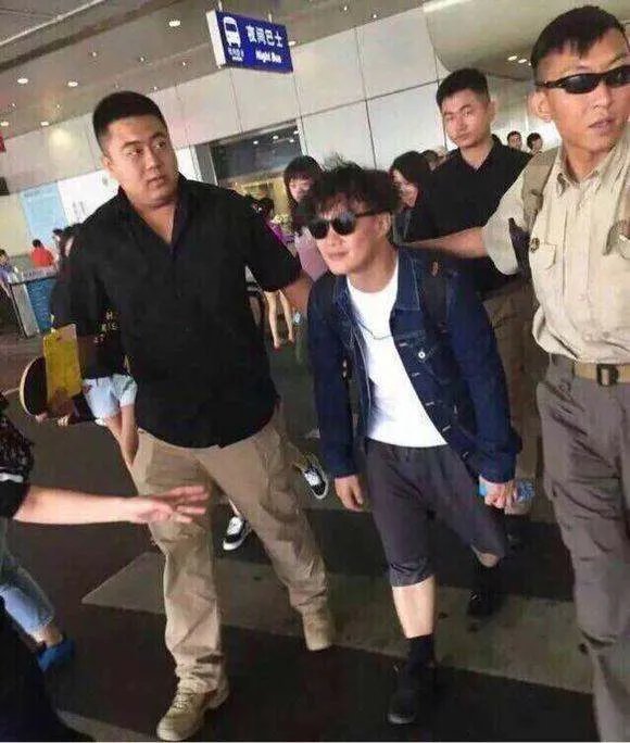 陈奕迅一米三是什么梗?陈奕迅一米三是什么意思?有照片吗?