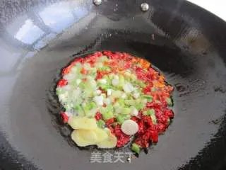 皮馕烧鲤鱼