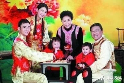 上联：互联互通万户喜；请接下联？