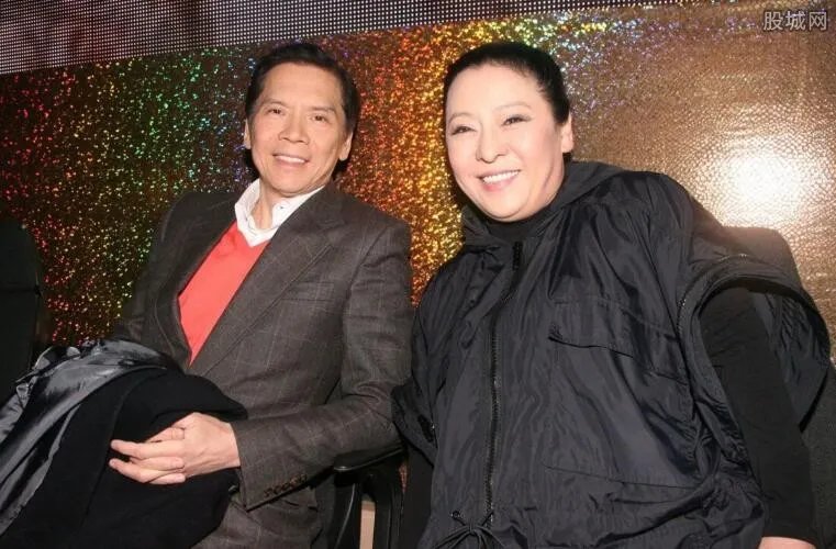 向华强死了吗？过世的是他兄弟向华胜