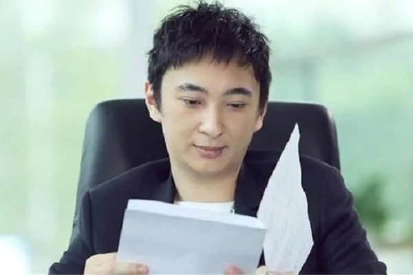 以王思聪放荡不羁的性格，真的适合继承万达集团吗？