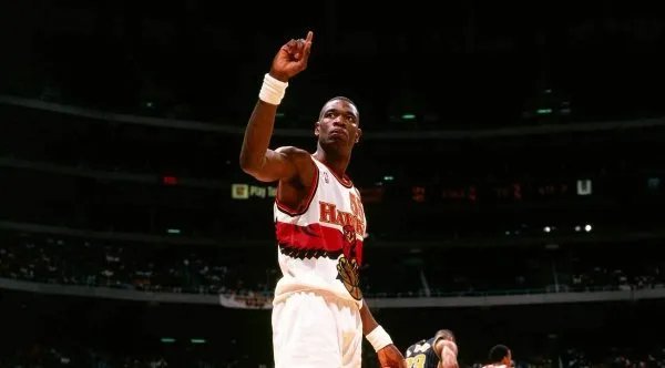 穆大叔摇手指的动作是NBA联盟给他的特权吗？