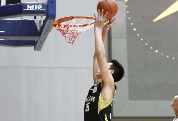 张庆鹏宣布退役，退役的原因是什么？