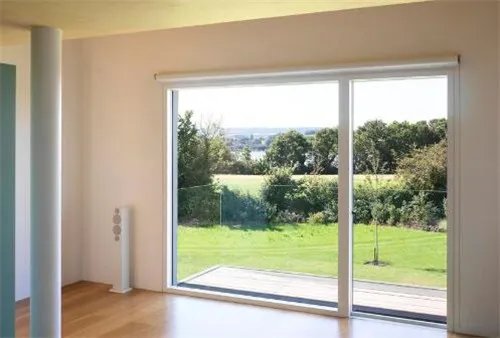 玻璃窗贴膜多少钱一平 玻璃窗膜怎么贴才平整